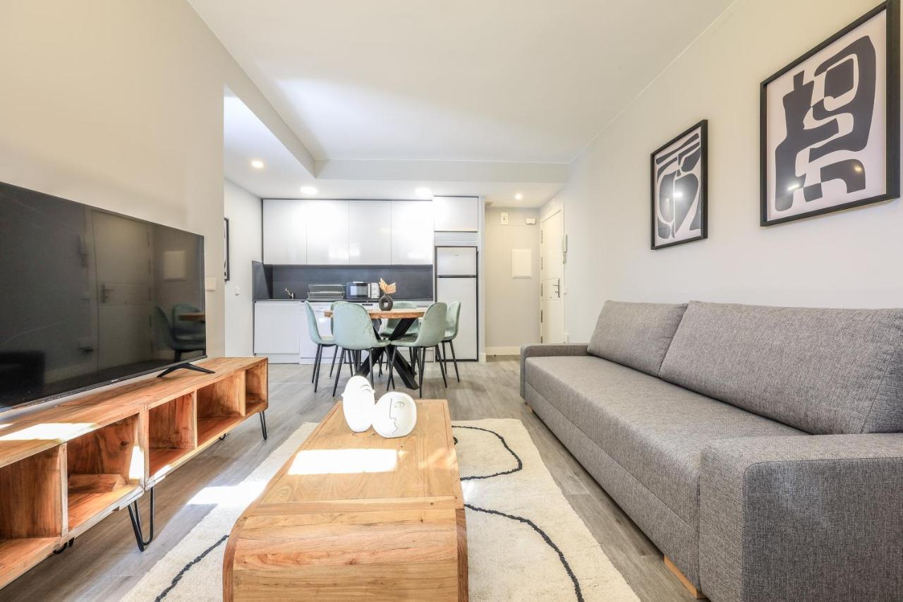 Apartamentos Reformados En Arturo Soria Madrid Eksteriør billede