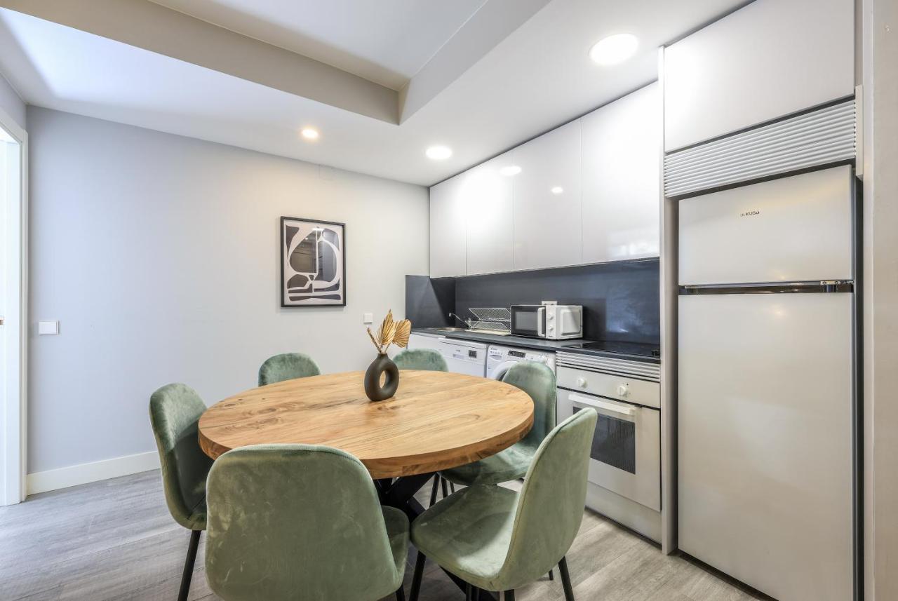 Apartamentos Reformados En Arturo Soria Madrid Eksteriør billede